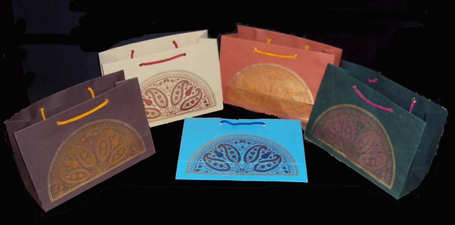 Sbag Vama, a Chimanlals gift bags set
